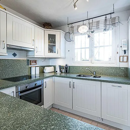 Limoneros 26 נרחה