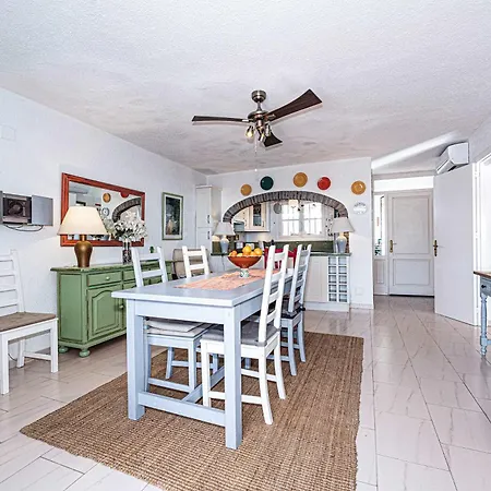 Limoneros 26 * נרחה